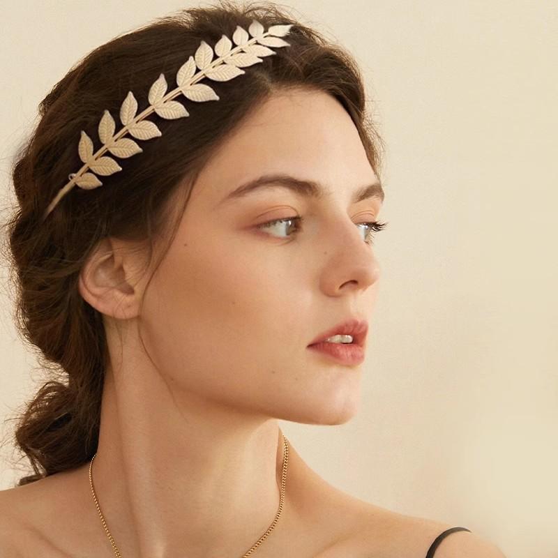【B】レトロなゴールドカラーのリーフ柄ヘッドバンド、ヘッドピ - Event Suppliers のレビューと価格
